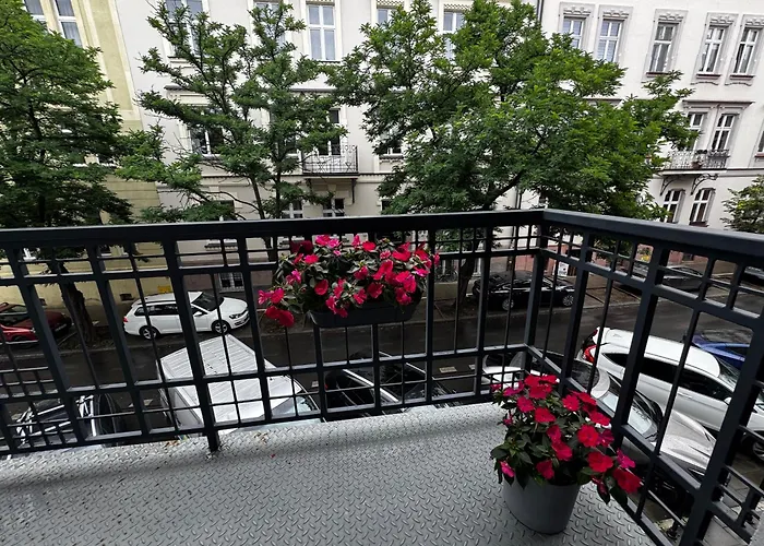 Premium Apartment In Parisian Style In The Heart Of Old Krakow